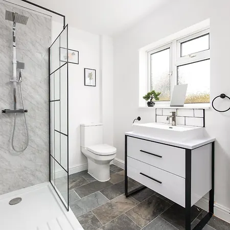 別荘 Longstays-4bedroom-2bath-6beds-by Fabaccommodation